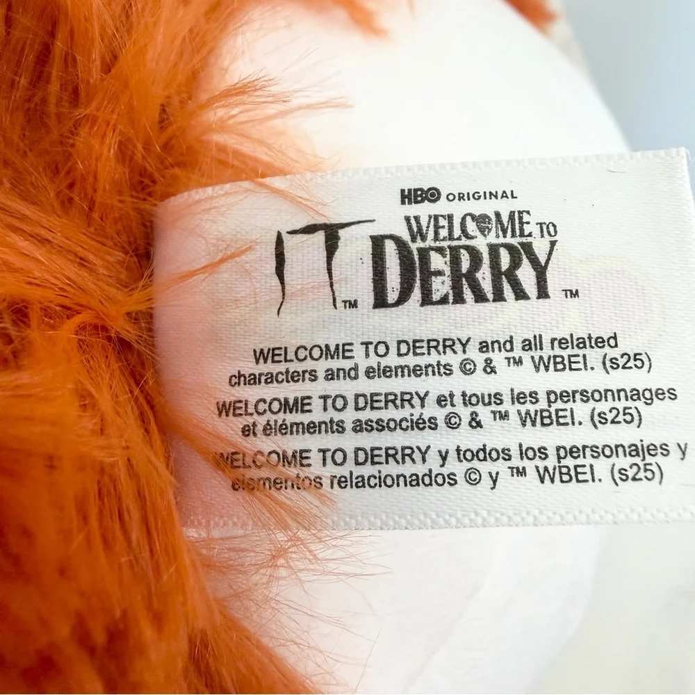 Jazwares Medium IT Welcome to Derry Pennywise Plush Head Pillow Horror
